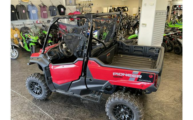 2024 Honda Pioneer 1000 Deluxe