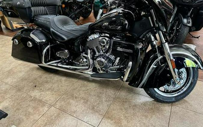 2024 Indian Motorcycle Roadmaster® with PowerBand Audio Package