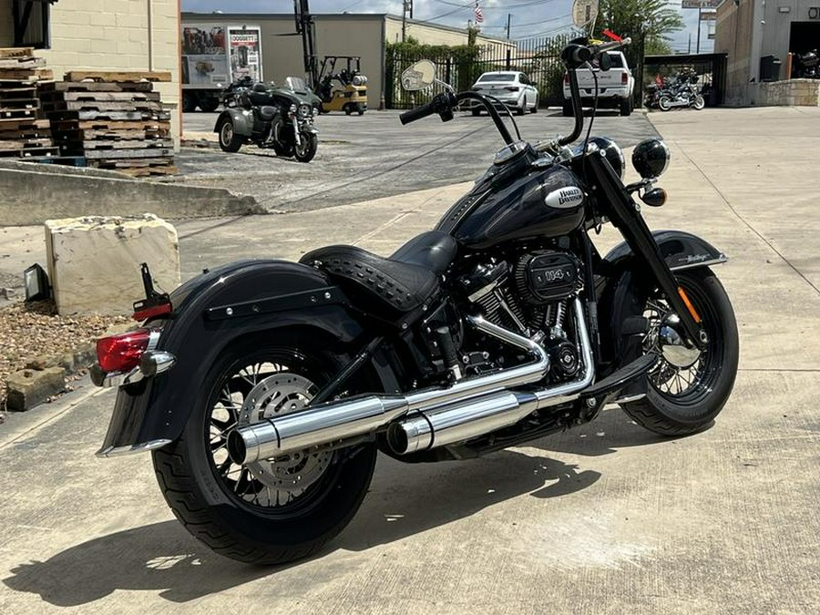 2021 Harley-Davidson® FLHCS - Heritage Classic 114