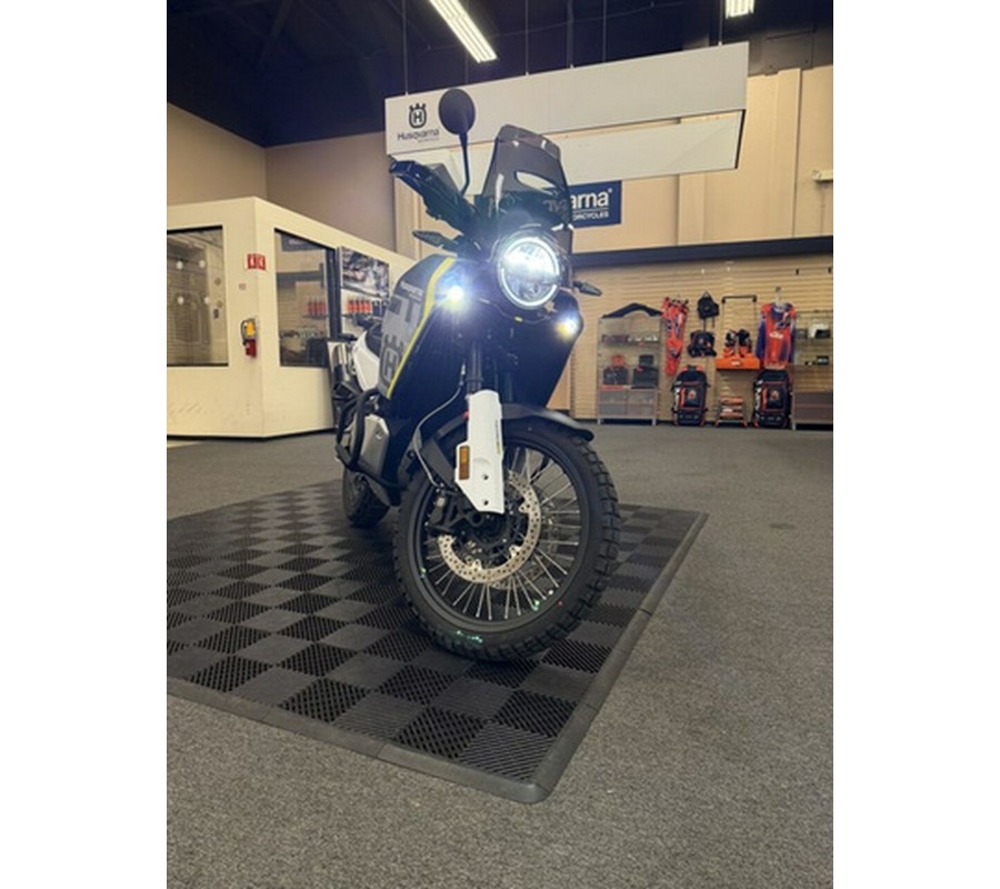 2024 Husqvarna Norden 901