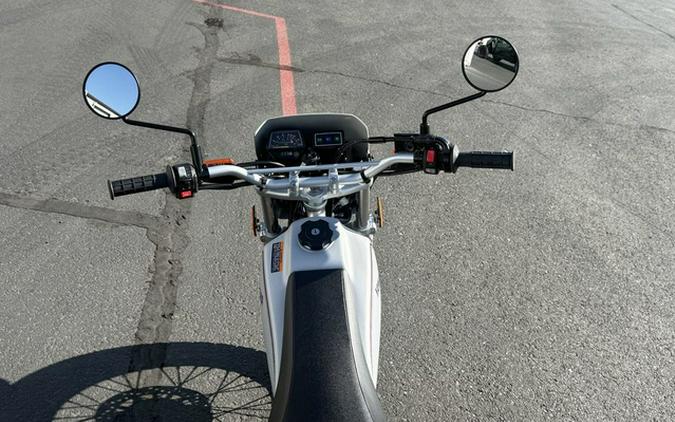 2027 Yamaha TW200V1