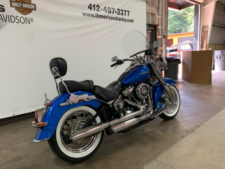 2018 Harley-Davidson® Deluxe Electric Blue