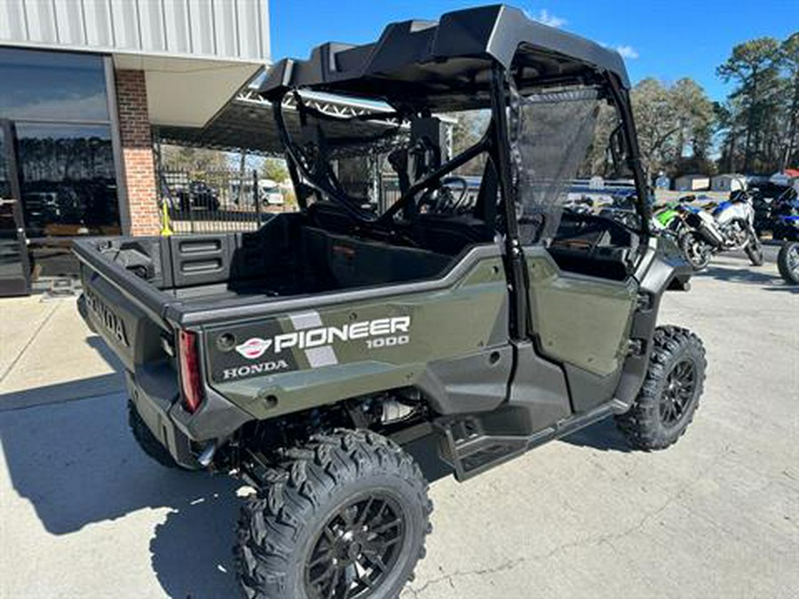 2024 Honda Pioneer 1000 Deluxe