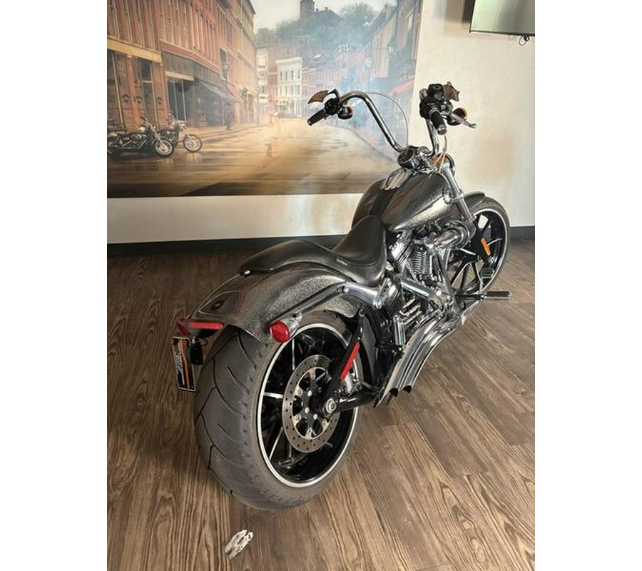 2014 Harley-Davidson® FXSB - Softail® Breakout®
