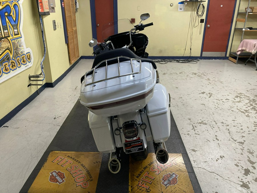 2026 Harley-Davidson® Road Glide Limited White Onyx Pearl Chrome Trim FLTRXL