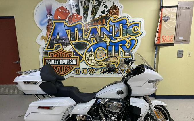 2026 Harley-Davidson® Road Glide Limited White Onyx Pearl Chrome Trim FLTRXL