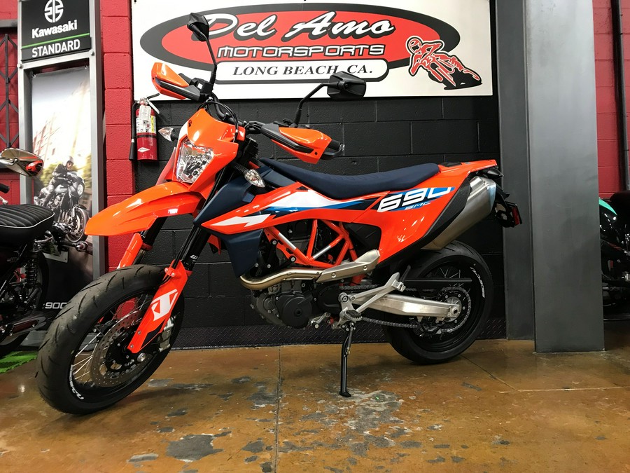 2024 KTM 690 SMC R