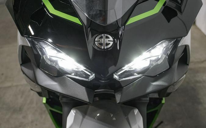 2024 Kawasaki Ninja® 7 Hybrid ABS