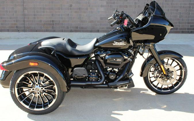 2024 Harley-Davidson® FLTRT - Road Glide® 3