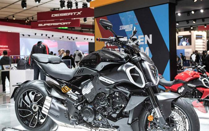 2023 Ducati Diavel V4 First Look