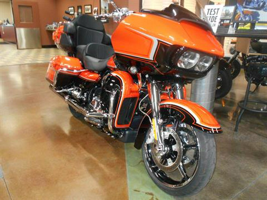 2022 Harley-Davidson CVO™ Road Glide® Limited