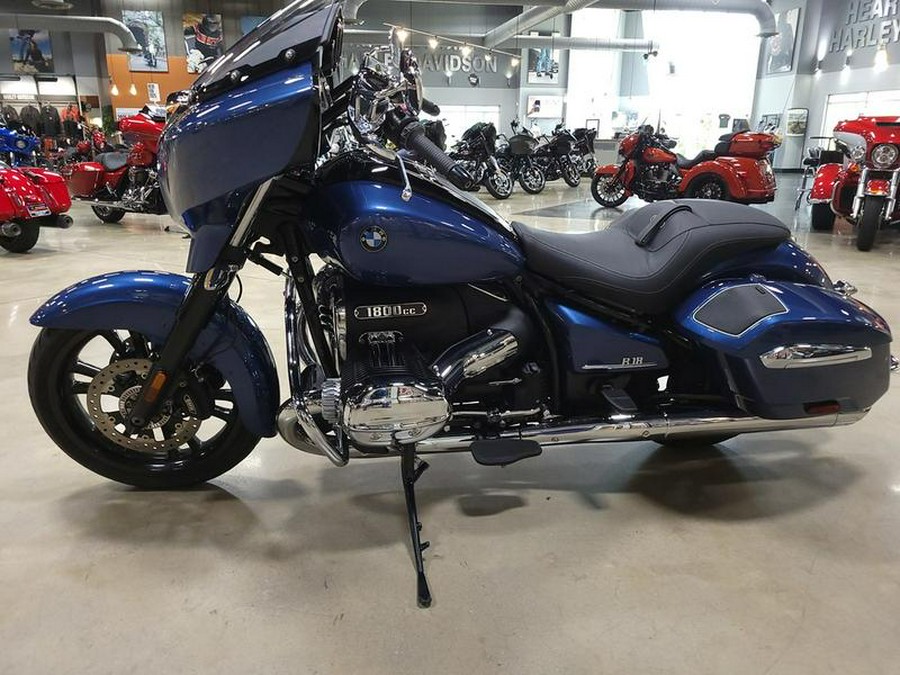 2023 BMW R 18 B Gravity Blue Metallic