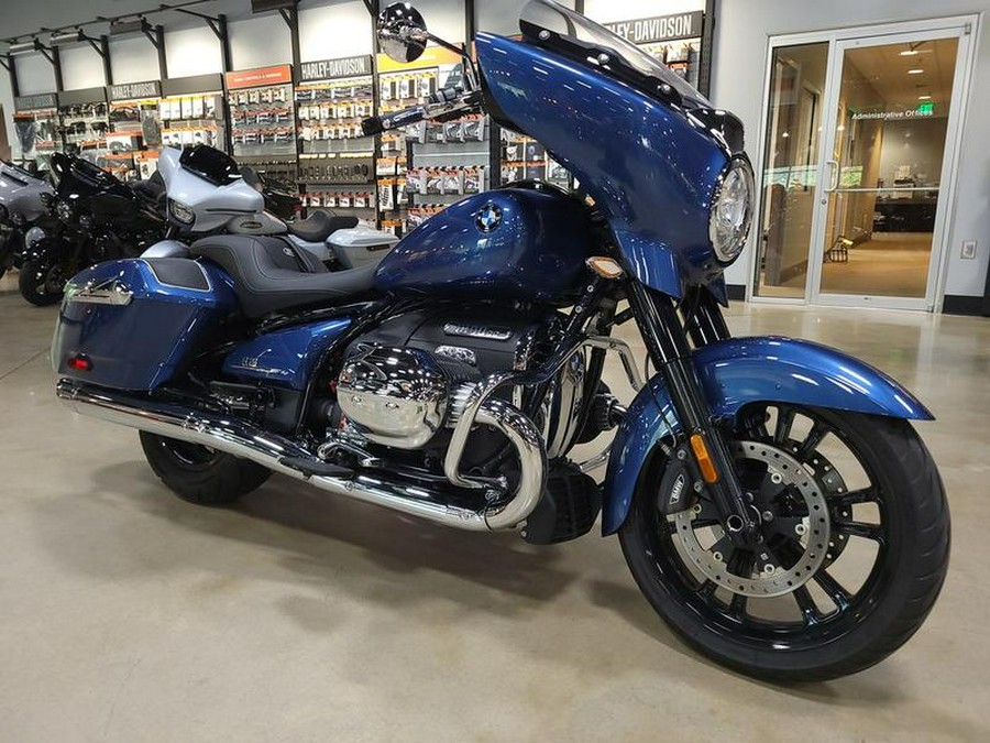 2023 BMW R 18 B Gravity Blue Metallic