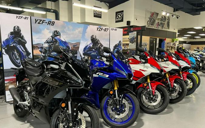 2026 YAMAHA YZFR7TLB