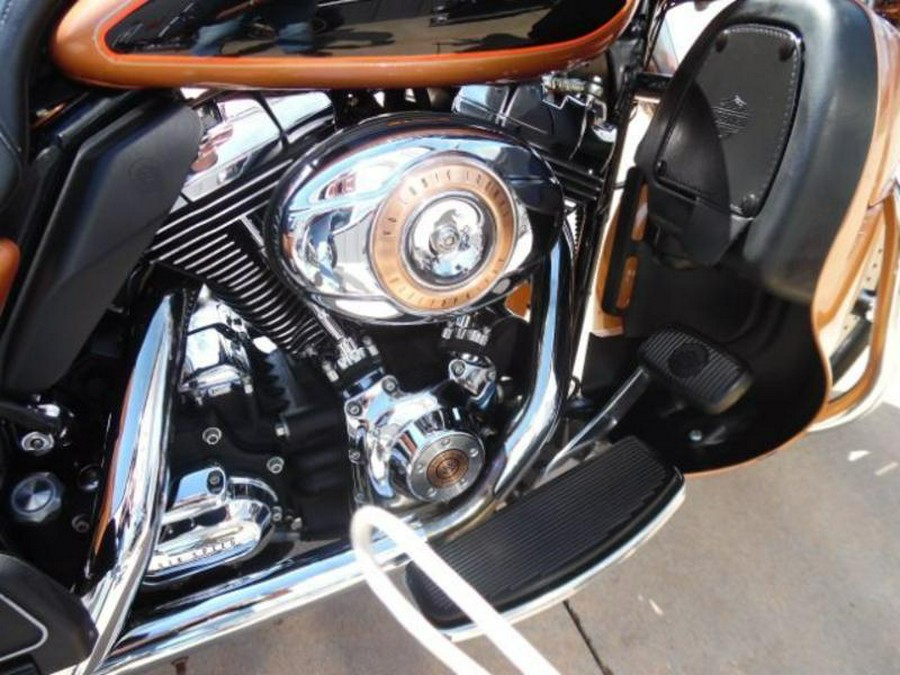 2008 Harley-Davidson® FLHTCU ANV