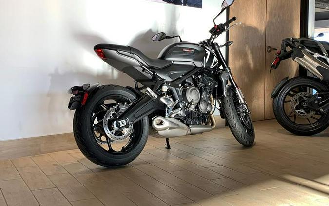 2024 Triumph Trident 660 Sapphire Black