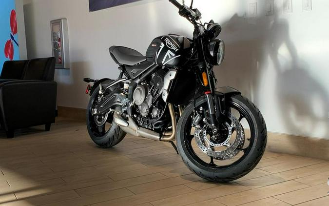 2024 Triumph Trident 660 Sapphire Black