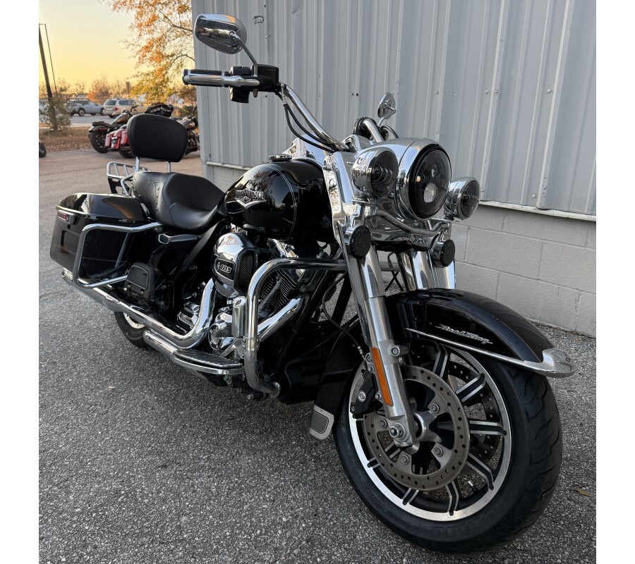2016 Harley-Davidson® FLHR Road King®