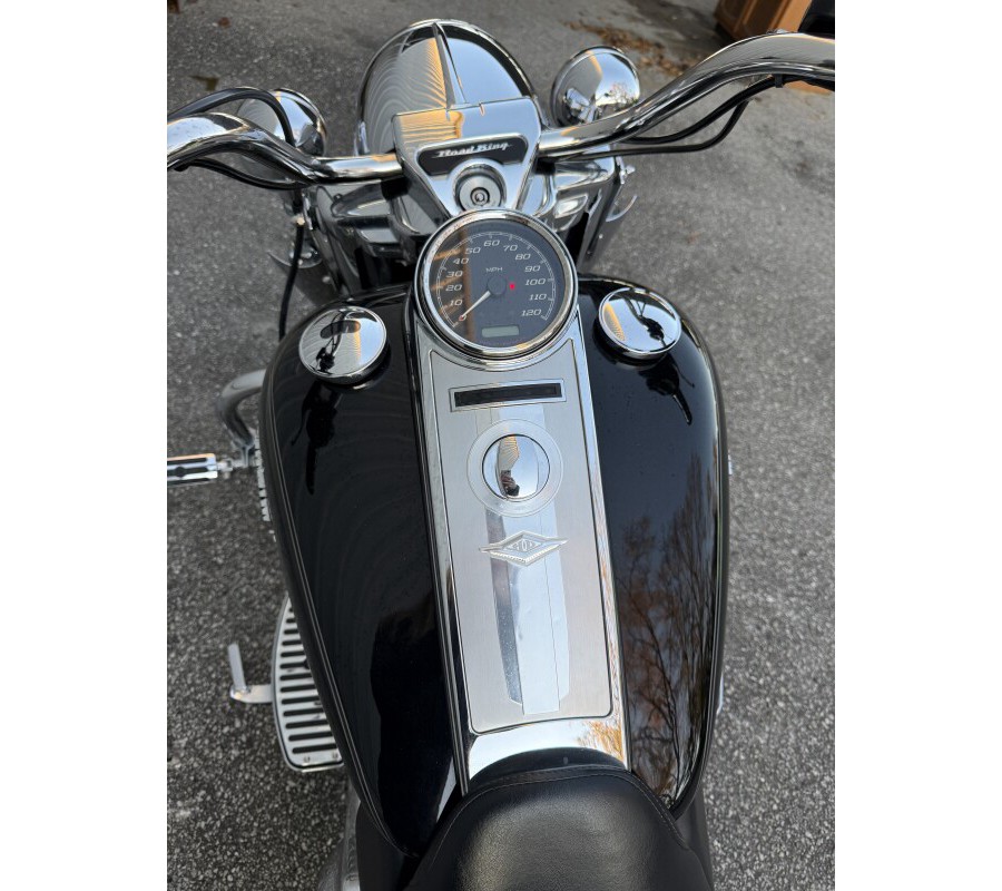 2016 Harley-Davidson® FLHR Road King®