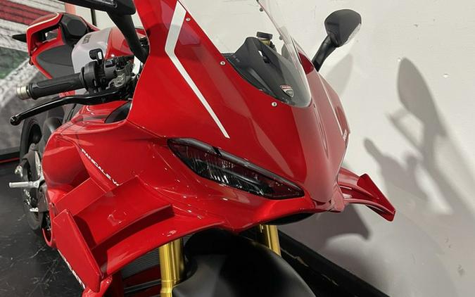 2026 Ducati Panigale V4 R
