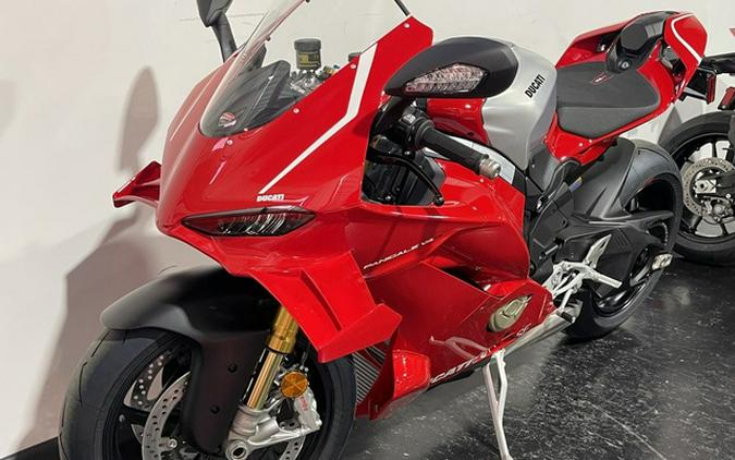 2026 Ducati Panigale V4 R