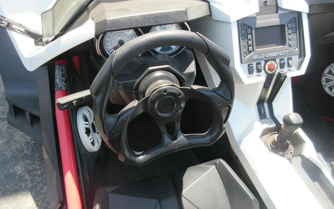2016 POLARIS SLINGSHOT SL