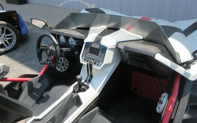 2016 POLARIS SLINGSHOT SL