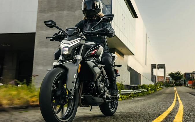 2025 CFMOTO 450NK