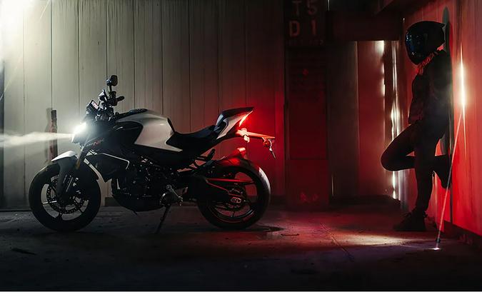 2025 CFMOTO 450NK