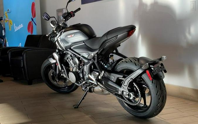 2024 Triumph Trident 660 Sapphire Black