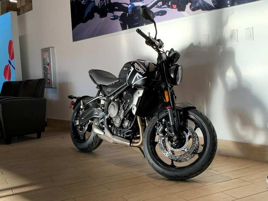 2024 Triumph Trident 660 Sapphire Black