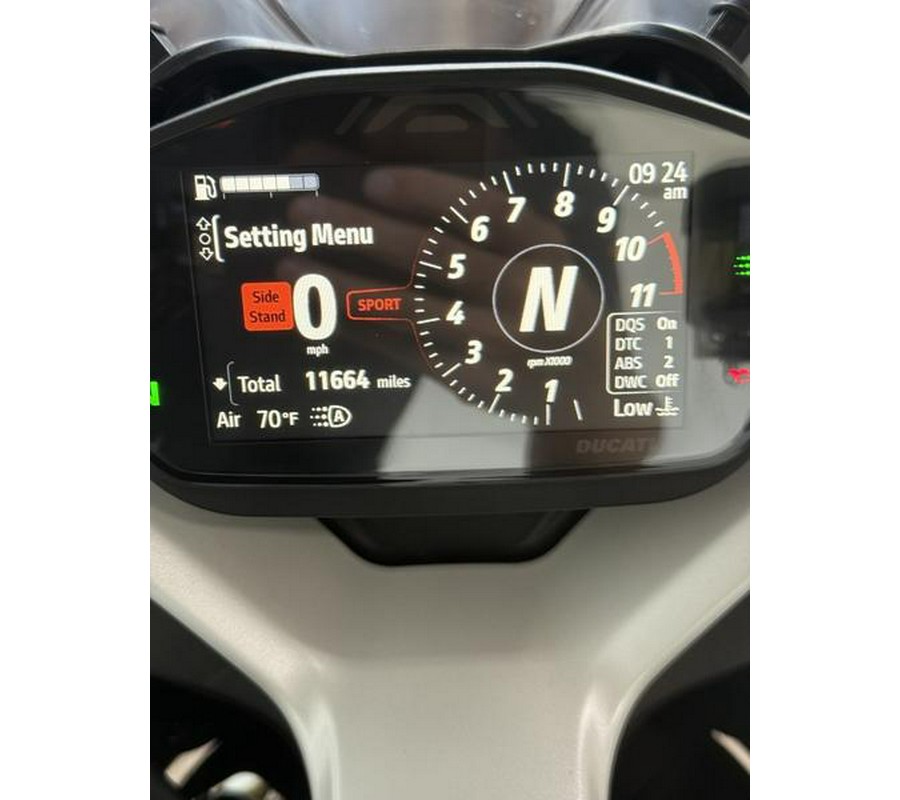 2021 Ducati SuperSport 950 S White Silk fairing