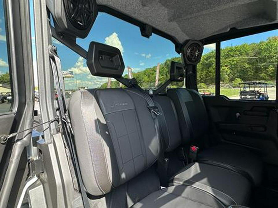 2026 Can-Am Defender MAX Limited HD11