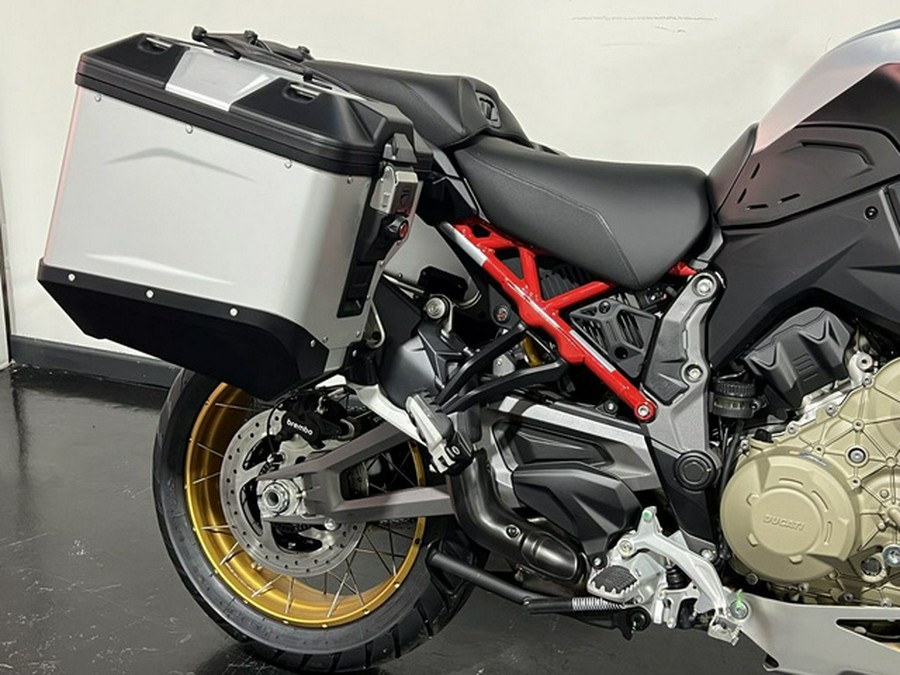 2026 Ducati Multistrada V4 Rally Adventure Travel&Radar Jade G
