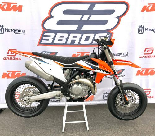 2021 KTM 450 SMR Review (13 Fast Facts and Supermoto Observations)