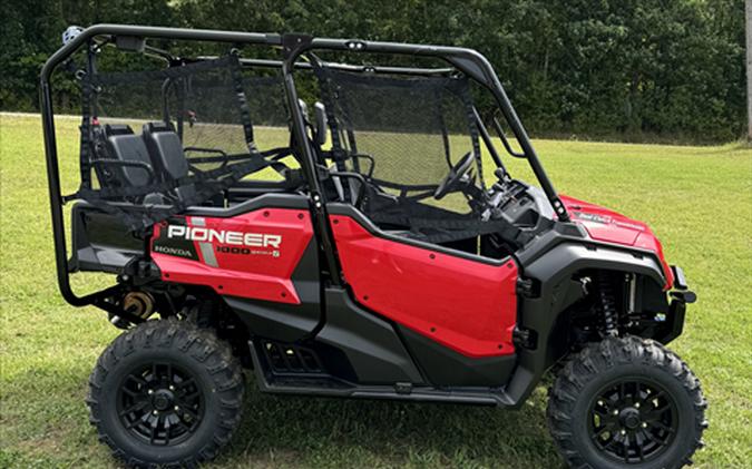 2024 Honda Pioneer 1000-5 Deluxe