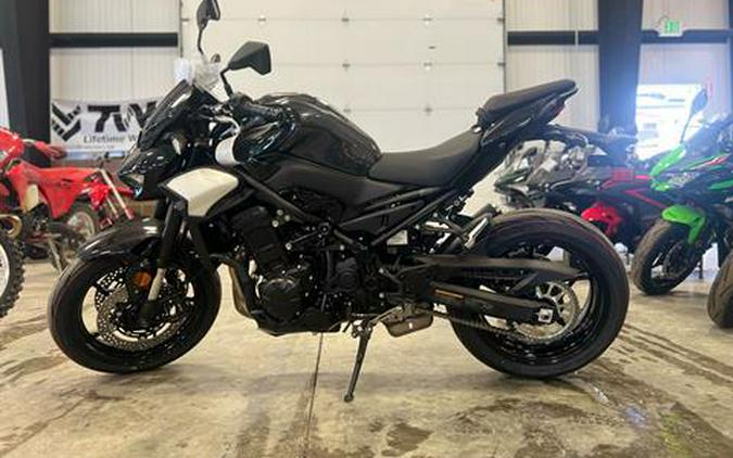 2025 Kawasaki Z900 ABS