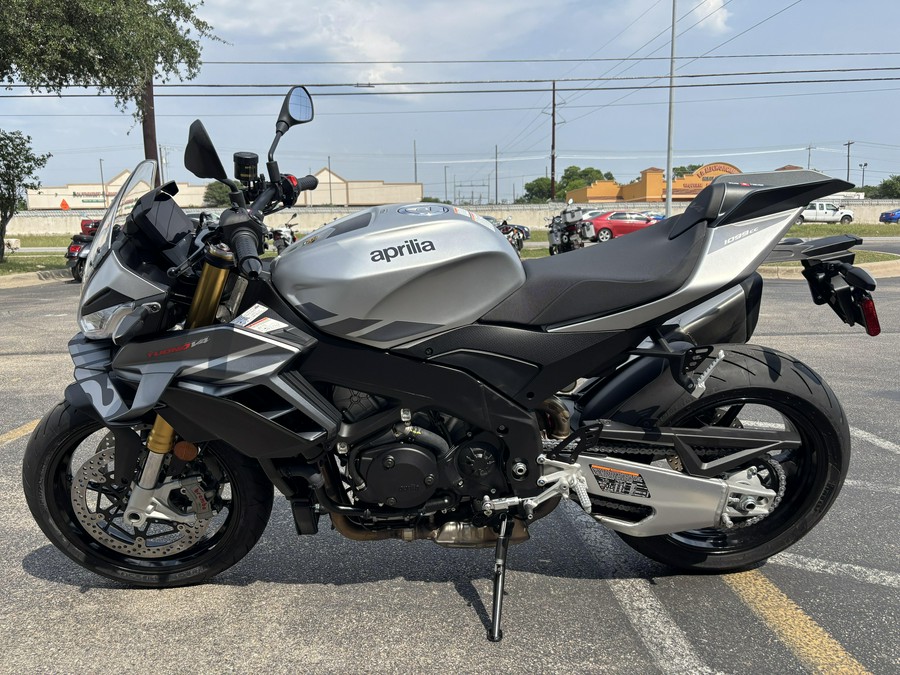 2026 Aprilia Tuono V4 1100 RR