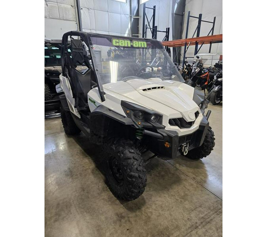 2020 COMMANDER 800R