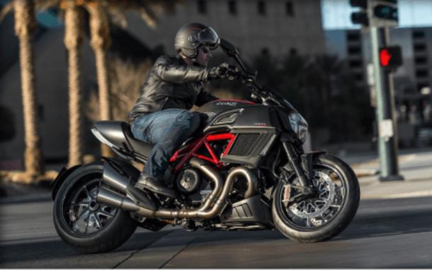 2015 Ducati Diavel Carbon