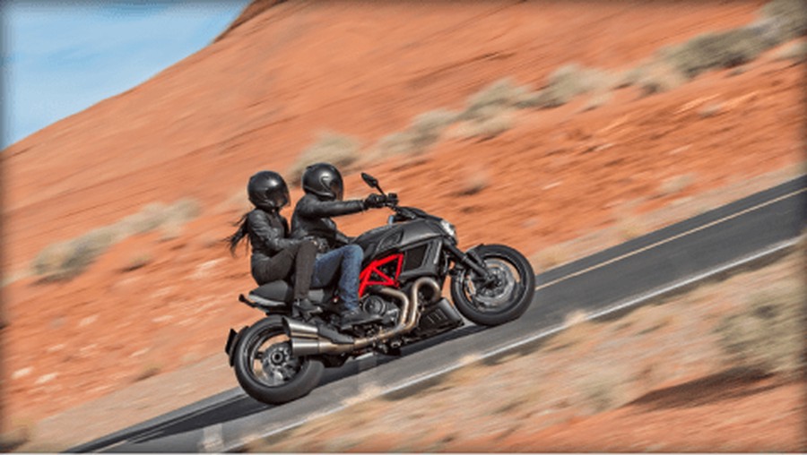 2015 Ducati Diavel Carbon