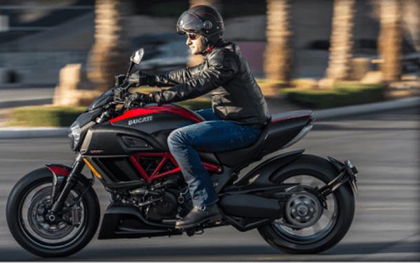 2015 Ducati Diavel Carbon