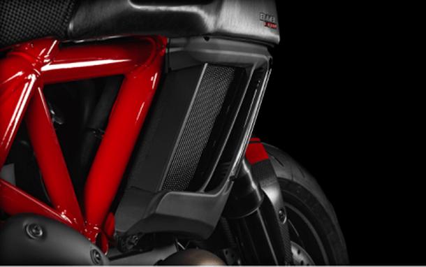 2015 Ducati Diavel Carbon