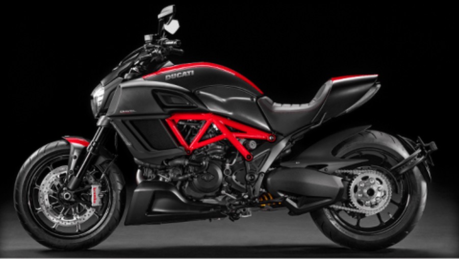 2015 Ducati Diavel Carbon