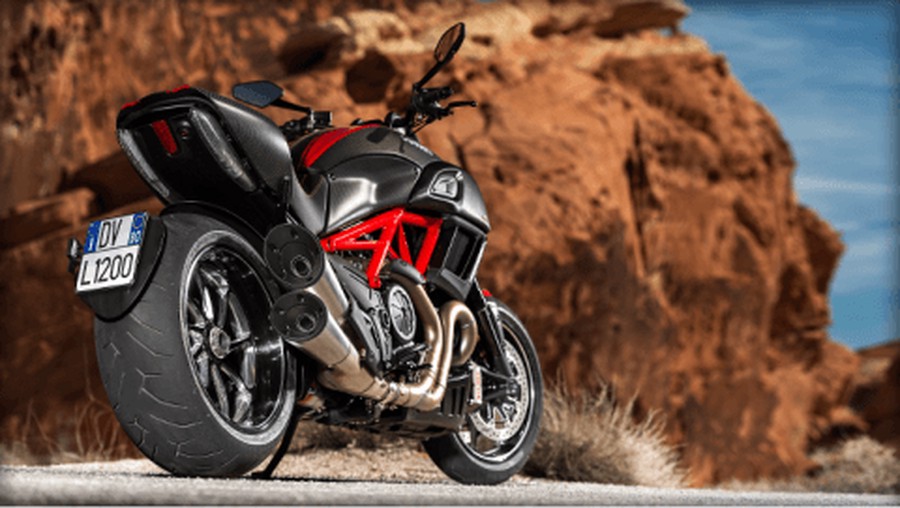 2015 Ducati Diavel Carbon