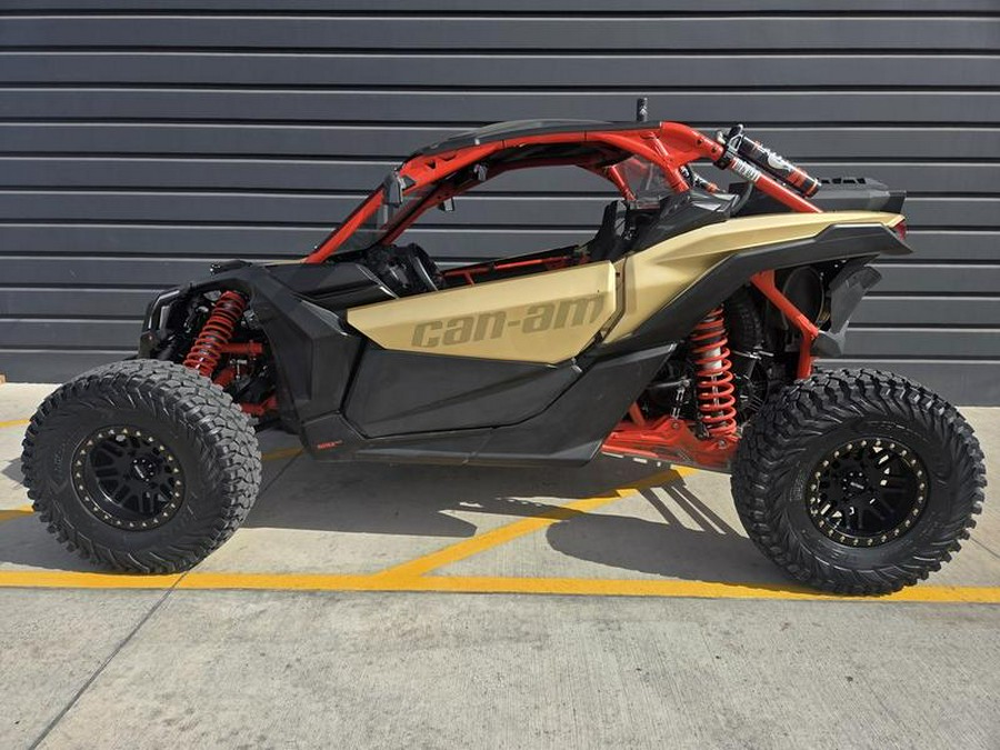 2017 Can-Am® Maverick™ X3 X™ RS Turbo R Gold & Can-Am Red