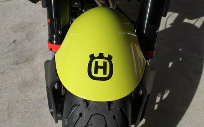 2025 Husqvarna Vitpilen 801