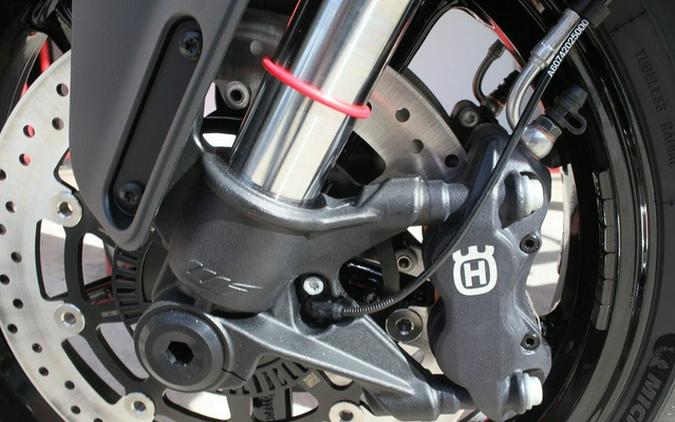 2025 Husqvarna Vitpilen 801