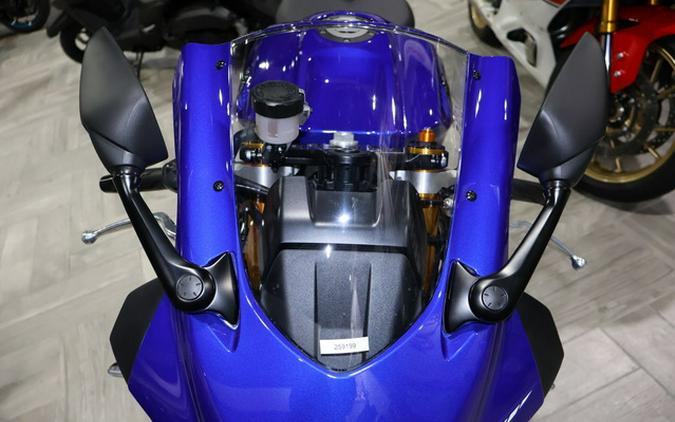 2025 Yamaha YZF-R7