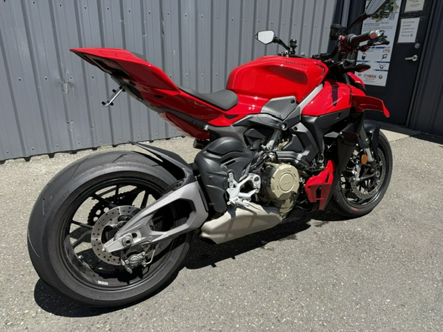 2025 Ducati STREETFIGHTER V4